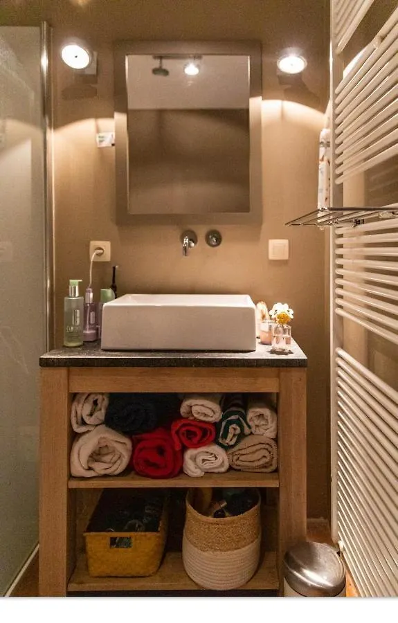 Ruim Appartement Met Prachtig Zicht Op A+ Locatie! Antwerp